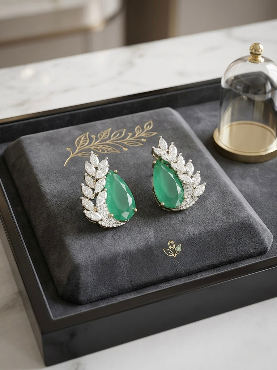 Pear Emerald with diamond